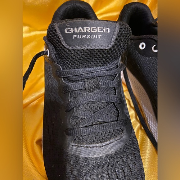 Under Armour “Charged Pursuit” Women’s Mesh Athletic Shoes Size 6.5. Worn 3 days - Picture 5 of 10